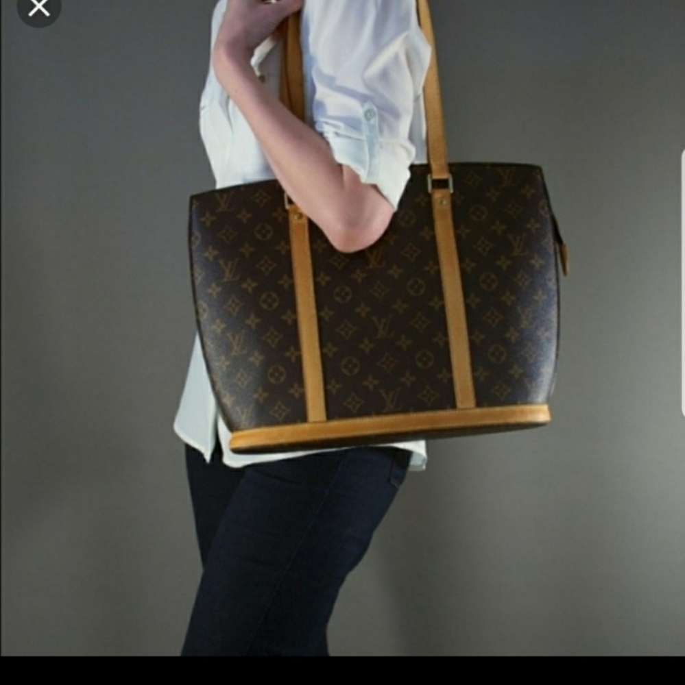 🦋STUNNING LOUIS VUITTON SHOULDER BAG 🦋